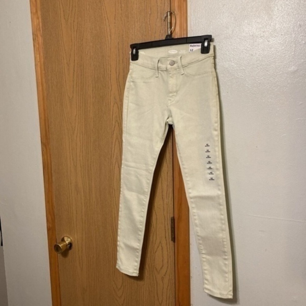 Old Navy "Ballerina" NWT Girl's Size 12 Light Wash Denim Jeggings